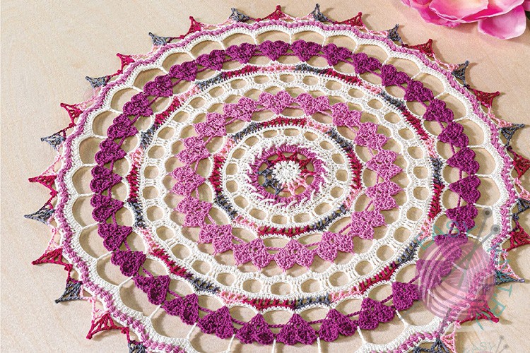 7 очаровательных салфеток крючком, вяжем по журналам Crochet World spring 2024 и Häkeln kreativ 1/2024